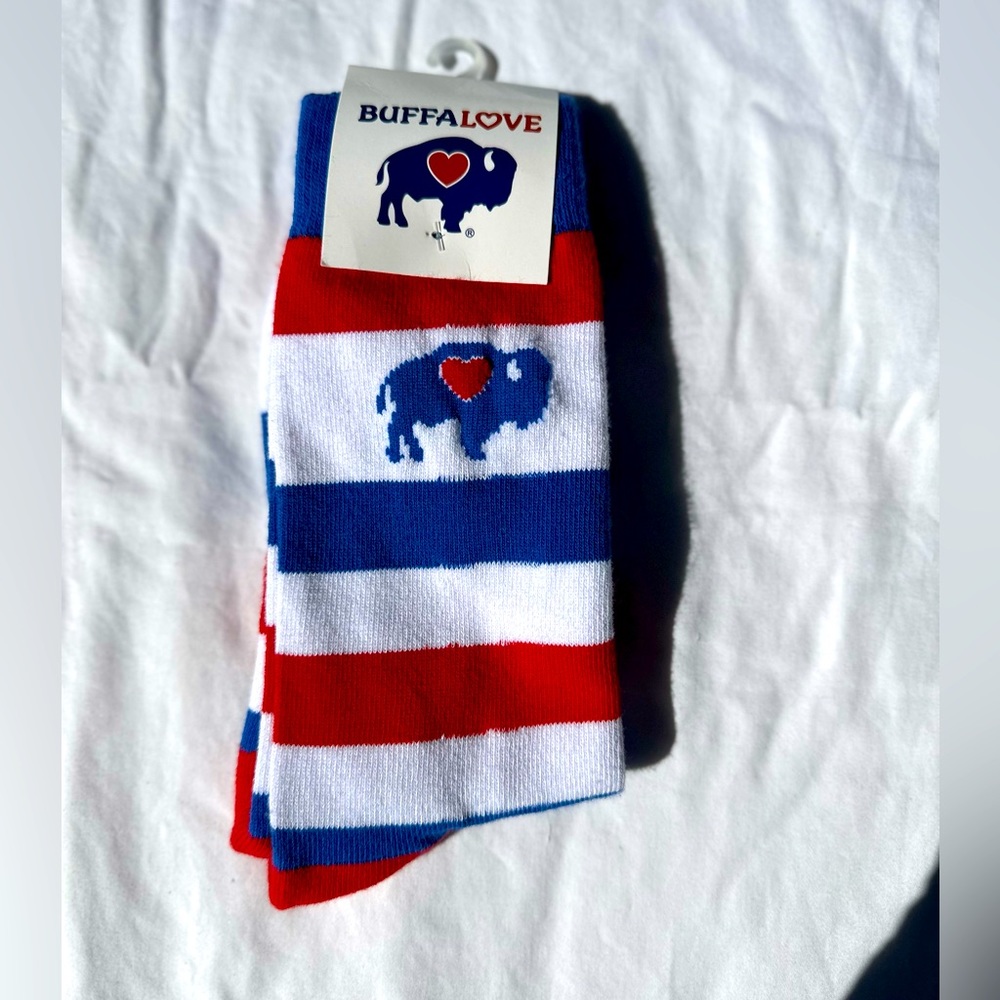 NWT Show some Buffalove! Buffalo socks. OS